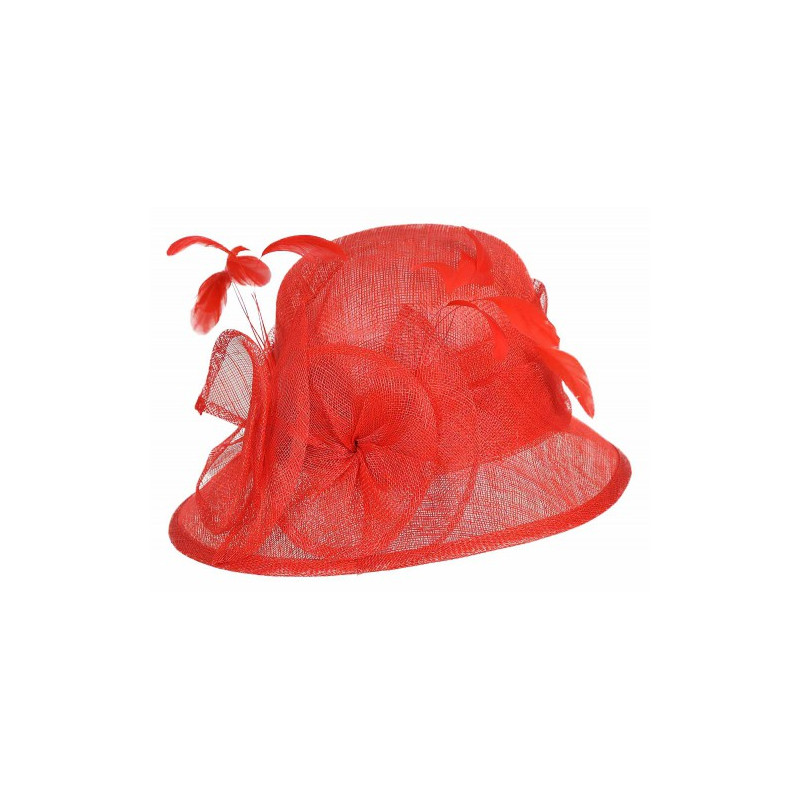 Chapeau de cérémonie rouge